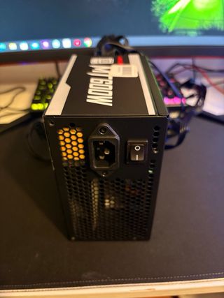 Fuente Alimentación MT 600W ABKO