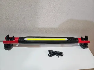 Luz LED para capó de vehículo