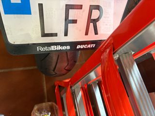 Ducati Supersport 939 Gris