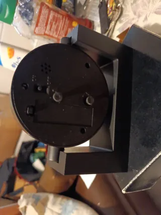 Reloj de mesa negro