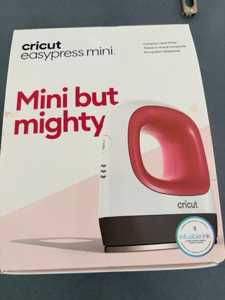 Plancha Cricut EasyPress Mini Roja