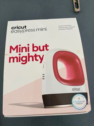 Plancha Cricut EasyPress Mini Roja