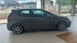 Volkswagen Golf 3.2 DSG R32 4MOTION