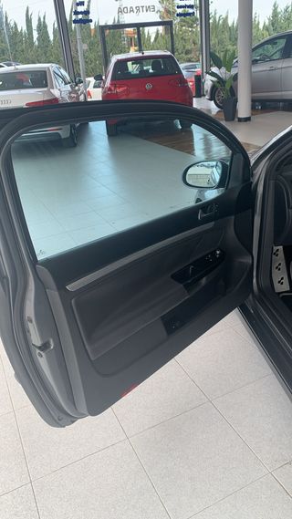 Volkswagen Golf 3.2 DSG R32 4MOTION