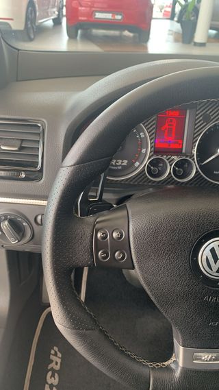 Volkswagen Golf 3.2 DSG R32 4MOTION