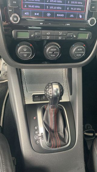 Volkswagen Golf 3.2 DSG R32 4MOTION