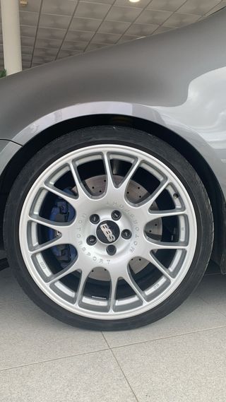 Volkswagen Golf 3.2 DSG R32 4MOTION