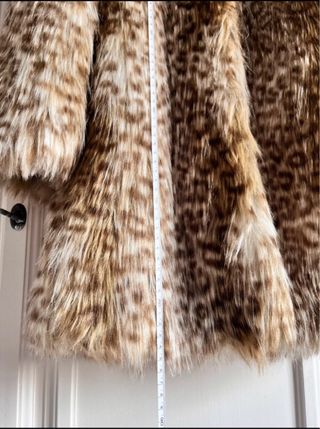 Chaquetón pelo largo TM beige/marrón .