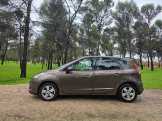 Renault Scenic 2011