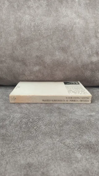 Vascos y navarros en su primera historia