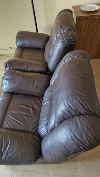 Butacas de piel marrones en LLEIDA