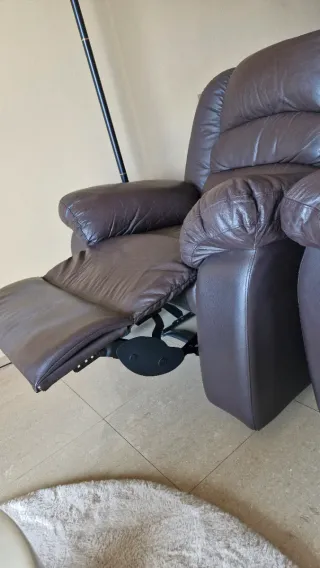 Butacas de piel marrones en LLEIDA