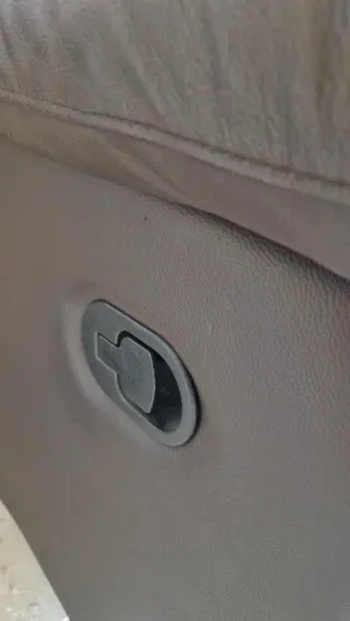 Butacas de piel marrones en LLEIDA