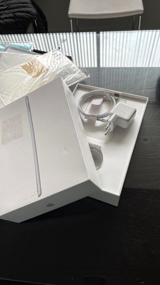 iPad 6.ª Gen 9.7 Plata (Compatible Apple Pencil)