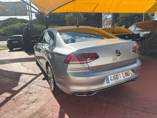 Volkswagen Passat R line  2021