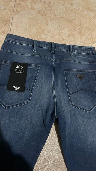 Vaqueros Emporio Armani Azules