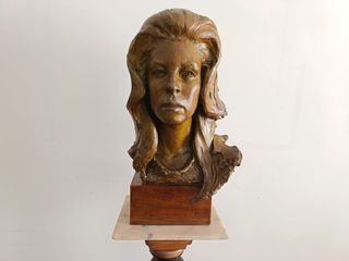 Busto donna terracotta dipinta Mongini