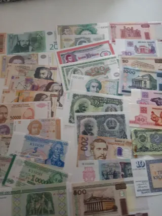 Lote 40 Billetes Europa Diferentes