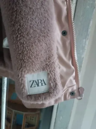 Abrigo impermeable niña Zara