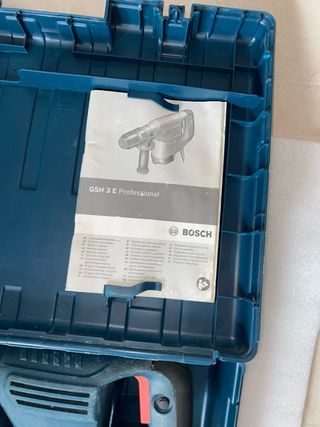 Martillo Bosch con maletín y 2 cinceles