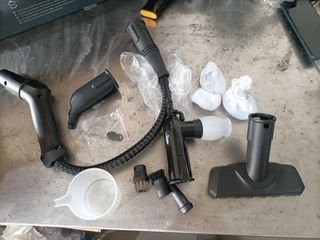 Vaporeta de mano potente y versátil.