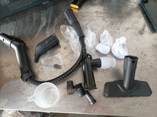 Vaporeta de mano potente y versátil.