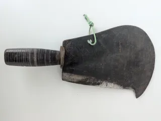 Coltello da macellaio con manico in legno