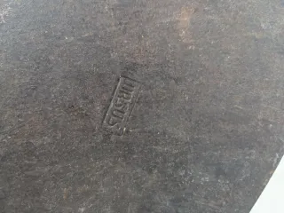 Coltello da macellaio con manico in legno