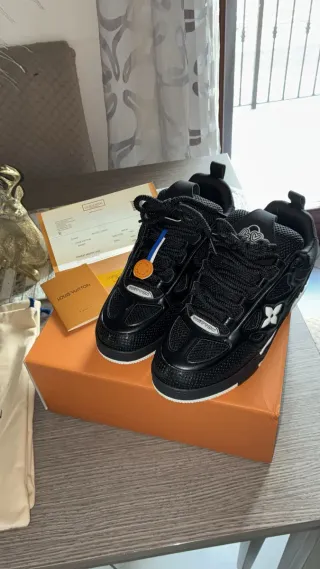 Louis Vuitton LV Skate nere