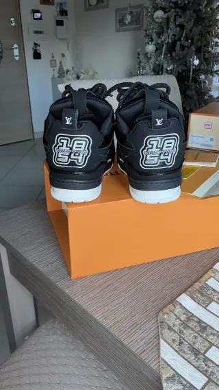 Louis Vuitton LV Skate nere