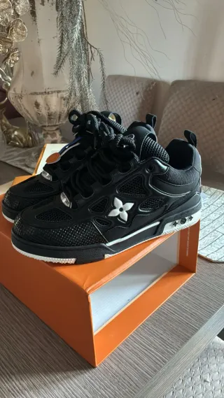 Louis Vuitton LV Skate nere