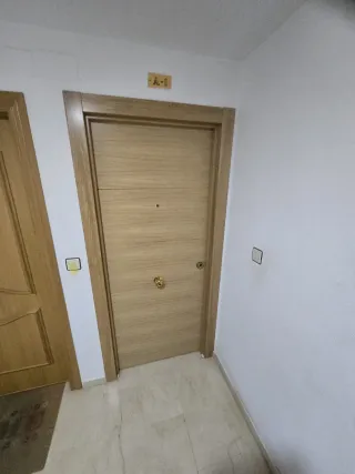 Instalador de puertas,puerta de entrada,de paso