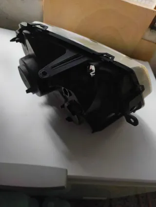 Faros Dacia Duster 2010 (Izquierdo y Derecho)