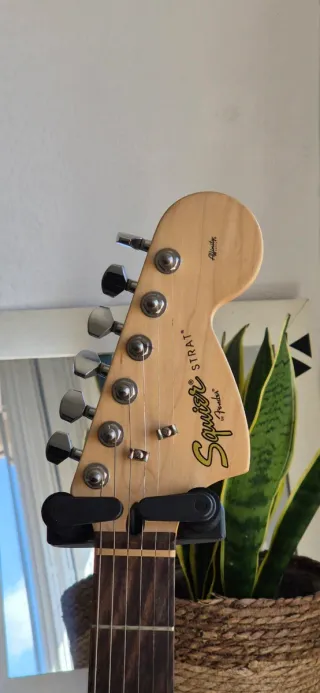 Guitarra Fender Squier Stratocaster Affinity