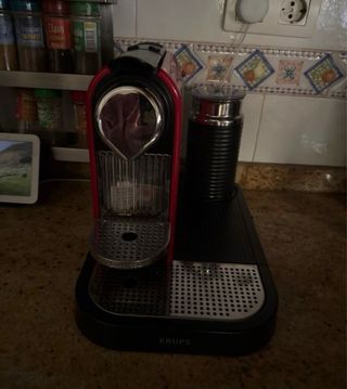 Cafetera Krups Dolce Gusto Roja