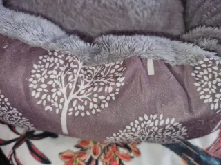 Cama para mascotas suave y cómoda