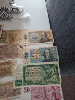 32 Billetes de Europa - Circulados