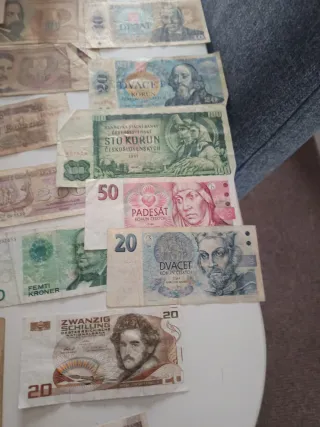 32 Billetes de Europa - Circulados