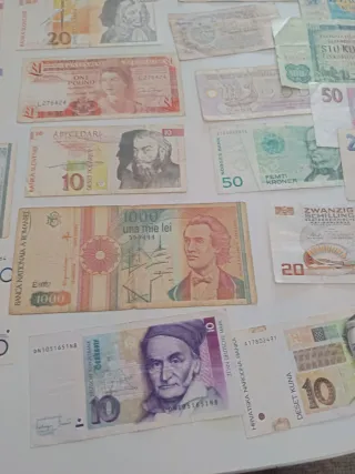 32 Billetes de Europa - Circulados