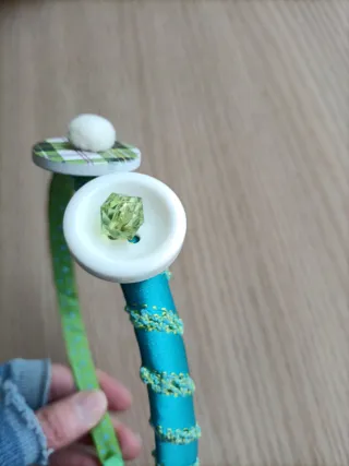 Diadema infantil hecha a mano