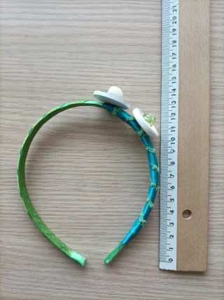 Diadema infantil hecha a mano