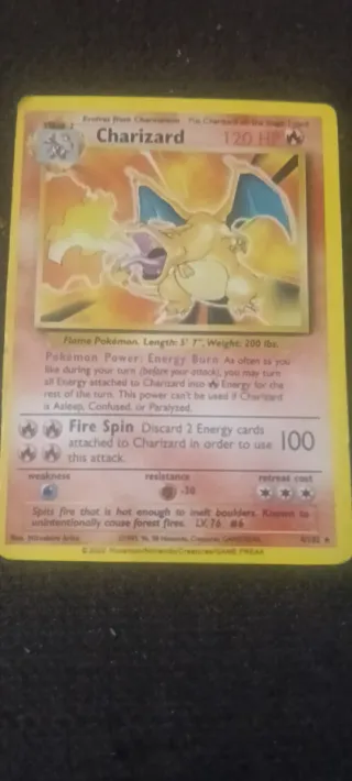 Carta Pokémon Charizard Stage 2