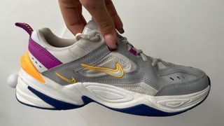 Nike M2K Moradas, Azules y Naranjas