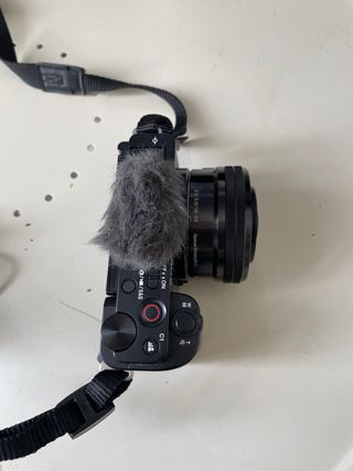 Cámara Sony ZV-E10 + Lente 16-50mm