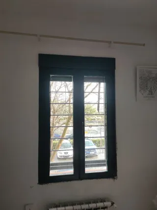Ventanas de aluminio con persianas
