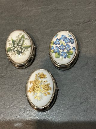 Scatoline portapillole/portagioie gattini , fiori,