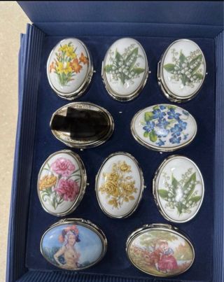 Scatoline portapillole/portagioie gattini , fiori,