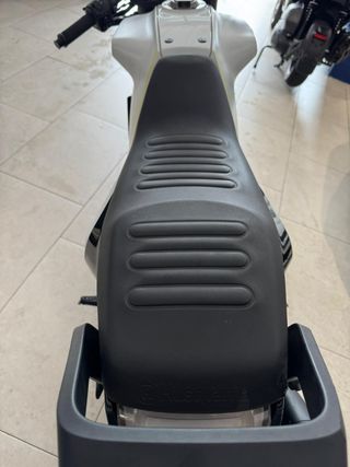 HUSQVARNA VITPILEN 401