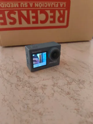 Akaso Brave 4 Pro + accessori