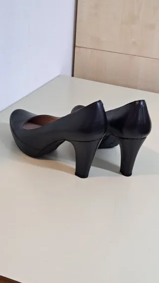 Zapatos de tacón Unisa negros T.41